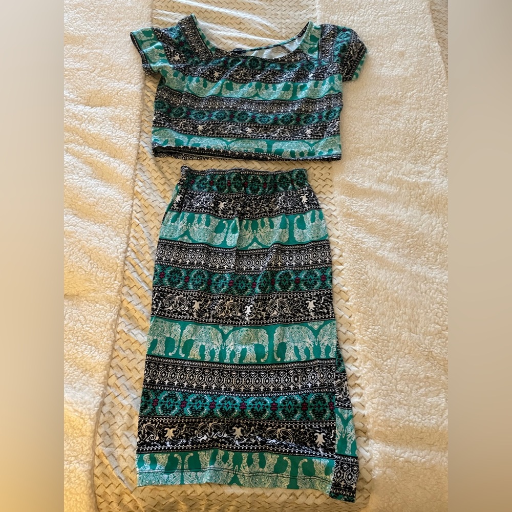 Rue 21 Two Piece Teal Elephant outfit